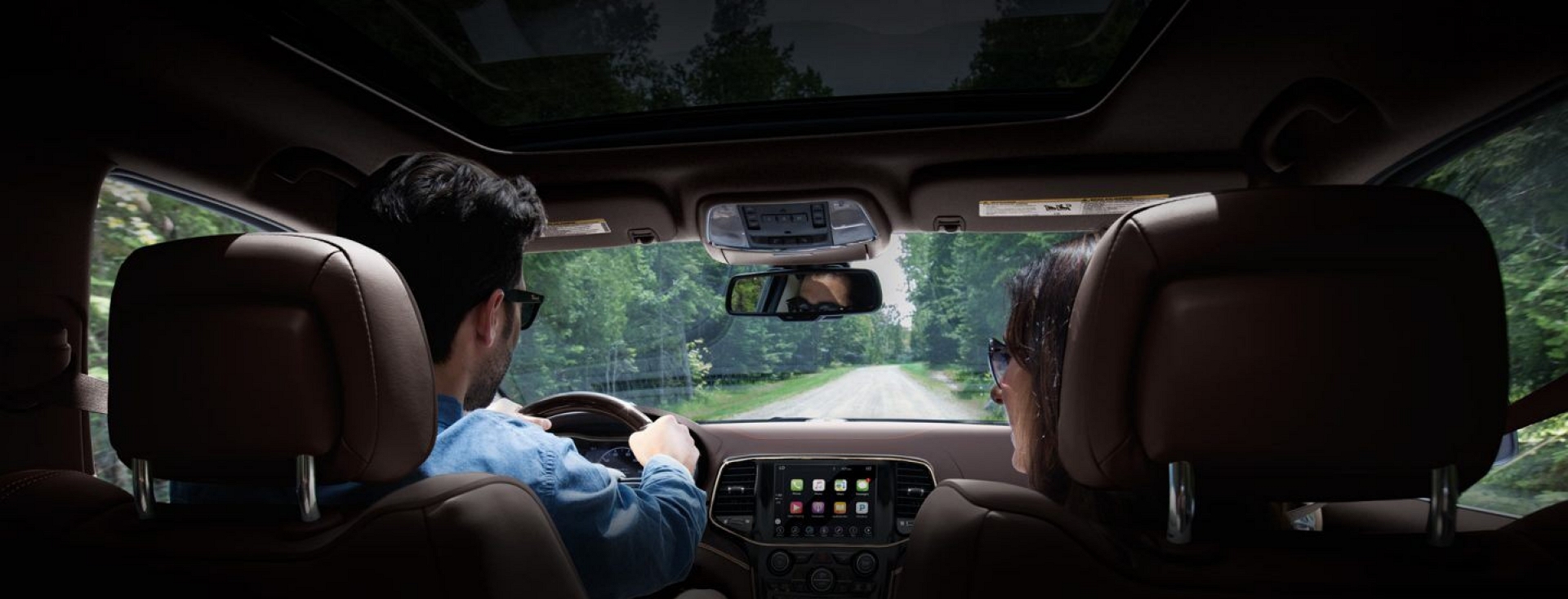 2019 Jeep Interior VLP Hero