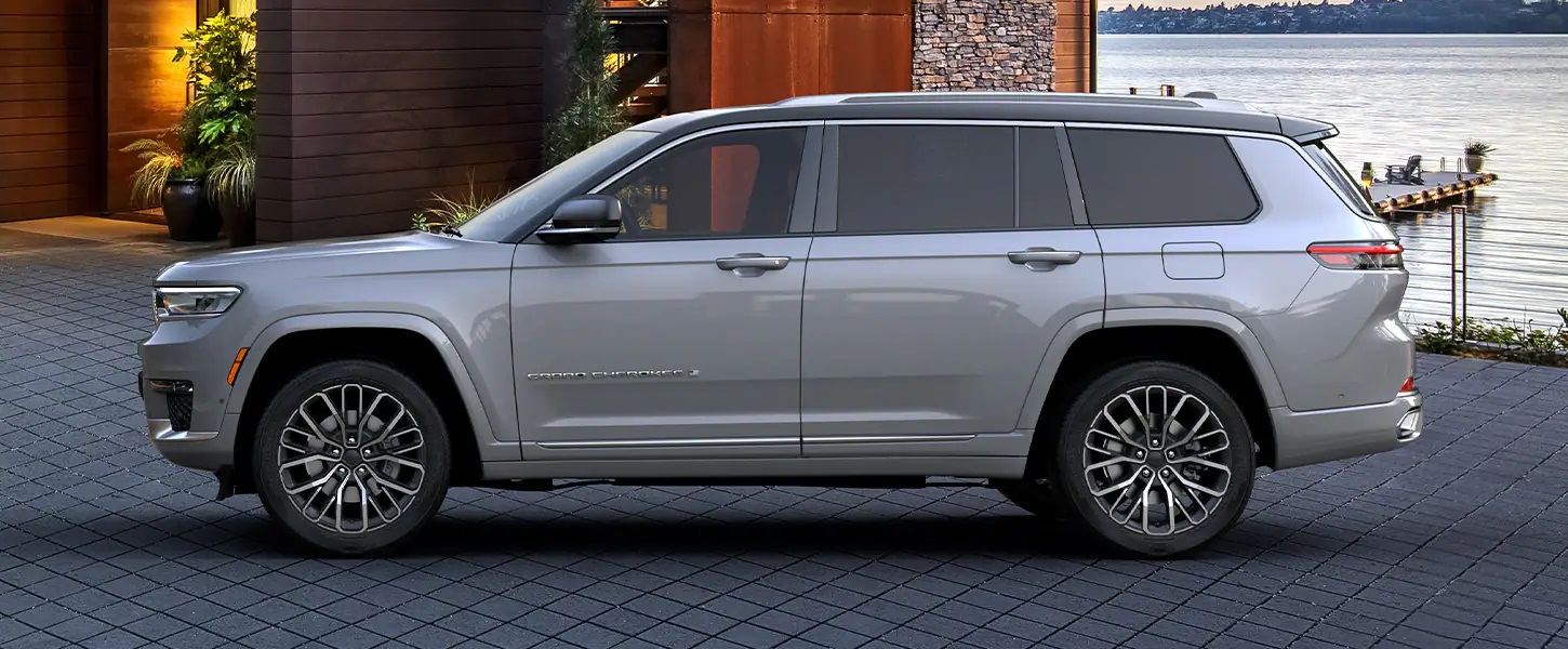 Grand-Cherokee-L-Interior