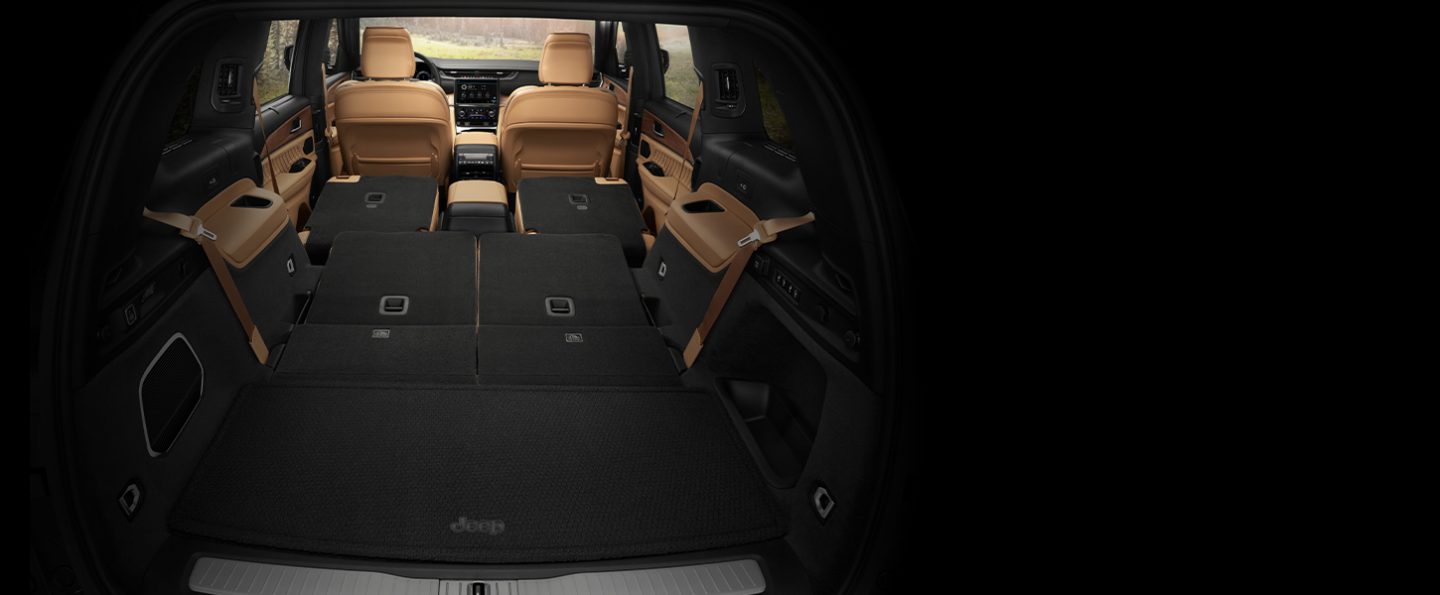 Grand-Cherokee-L-Interior